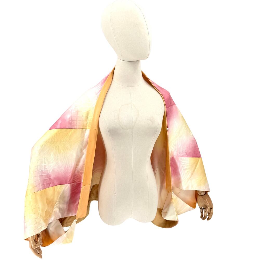 Vintage Y2K Yellow Pink Michiyuki Rinzu 100% Silk Japanese Floral Wrap Jacket